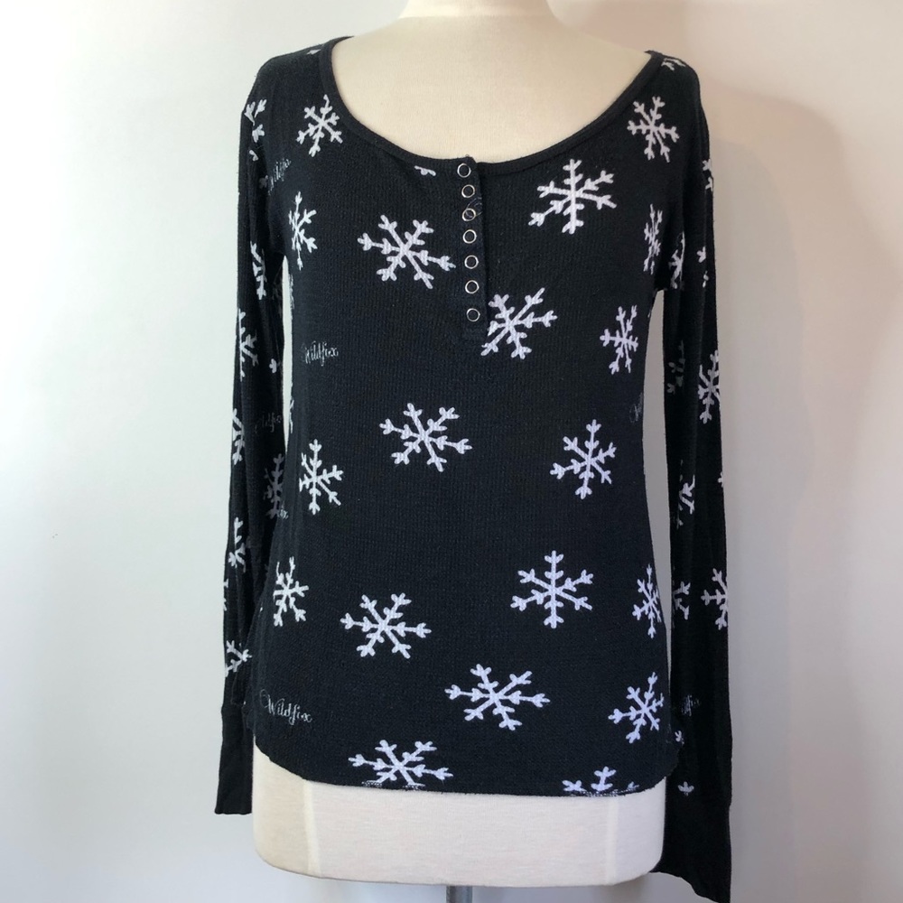 Wildfox Black Snowflake Pattern Thermal Shirt Top - image 2